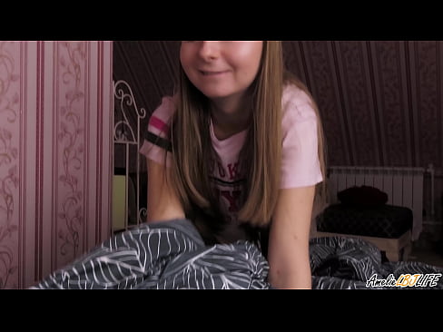 ❤️ ப்ளாண்டி தனது BFF-ஐ ஆழமாக உறிஞ்சி அவள் வாயில் படபடக்கிறாள் ❤❌ வேசிகள் ta.myinvest.top ❌❤